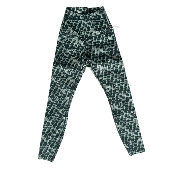 Tavi High Waisted 7/8 Tight Leggings in Pebble Tie Dye - Picture 2 of 5